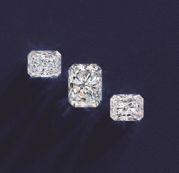 The diamond bow tie: contrast or distraction?